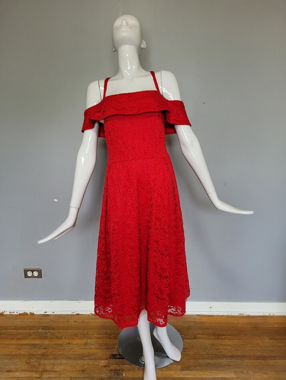 Torrid Red Lace Off-The-Shoulder Skater Midi Dress, Size 24 - Picture 2 of 9